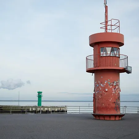 Binnendiek Haus 4 8 * Бюзум